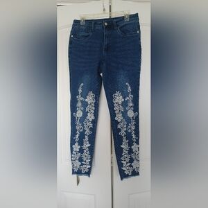VENUS Blue and White Skinny Jeans with Floral Embroidery